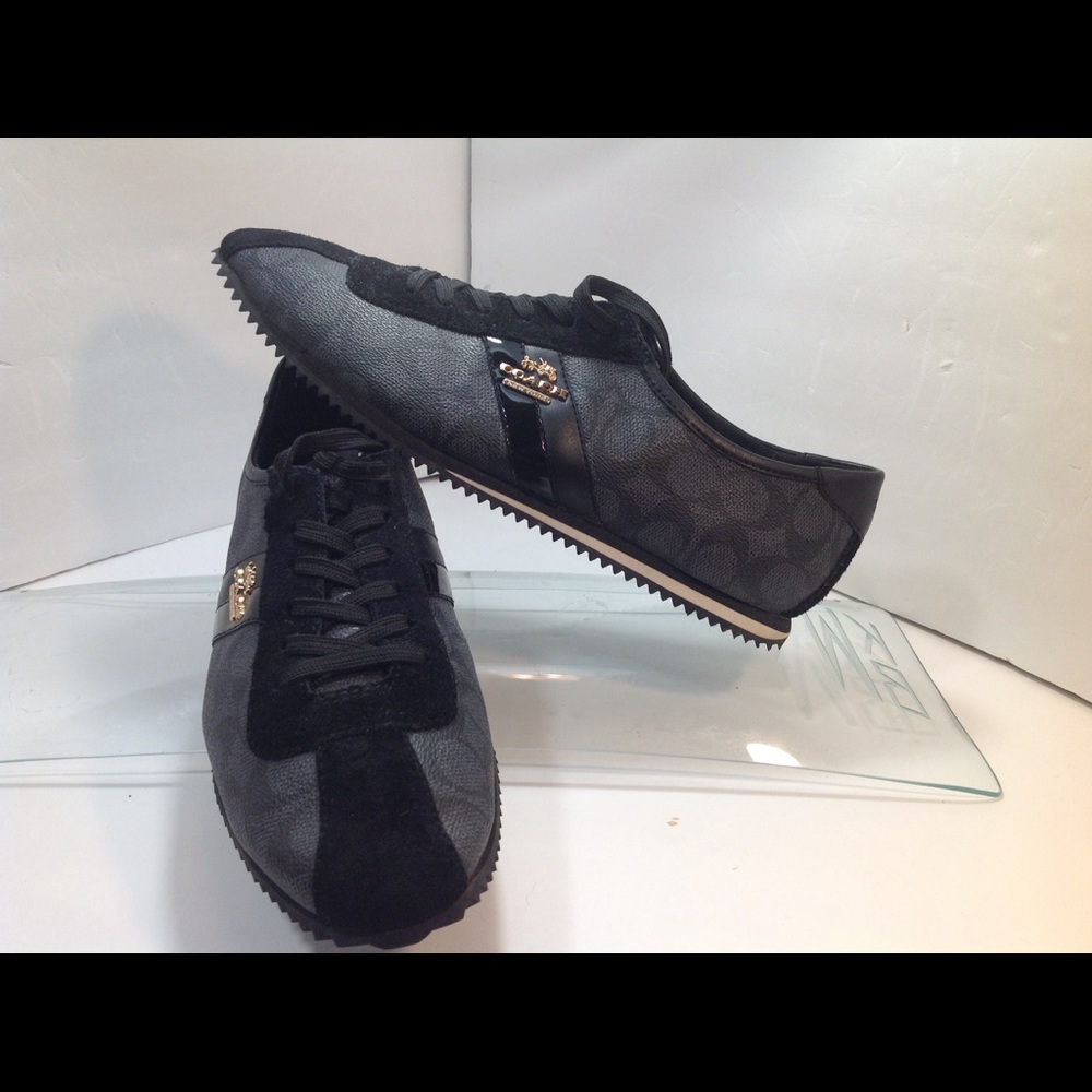 Coach New York size 10B simply amazing